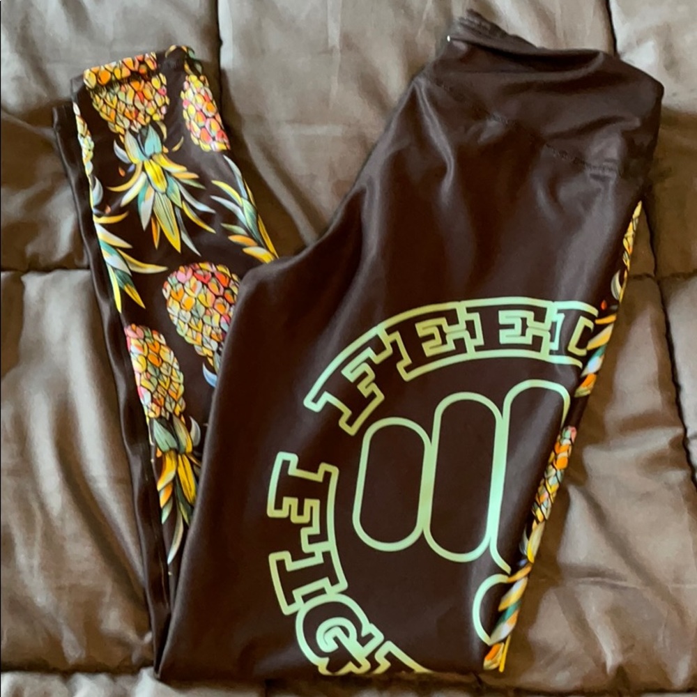 Feed Me Fight Me Pineapple Leggings. Size M
